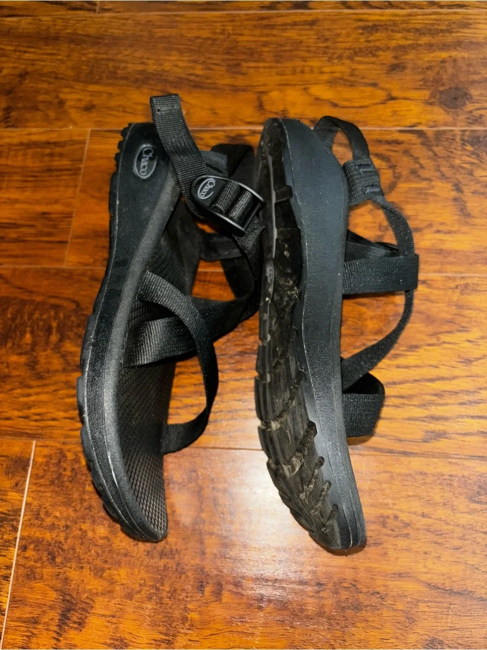 Chaco’s Z Cloud Solid Black Sandals Classic Strappy Outdoor Hiking Shoe Men’s 8